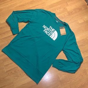 NWT The North Face Long Sleeve 90s Script Tee, Large